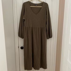 Old Navy Long-Sleeve Fit & Flare Slub-Knit Midi Dress